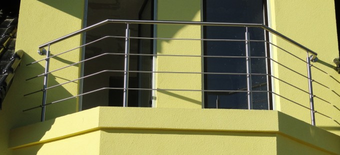 balustrada nierdzewna balkon trapezowy