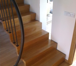 Nasza działalność to: balustrady szklane kraków, schody drewniane bielsko biała, schody modułowe kraków, schody zabiegowe cena,