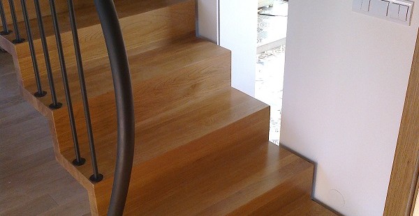 Nasza działalność to: balustrady szklane kraków, schody drewniane bielsko biała, schody modułowe kraków, schody zabiegowe cena,